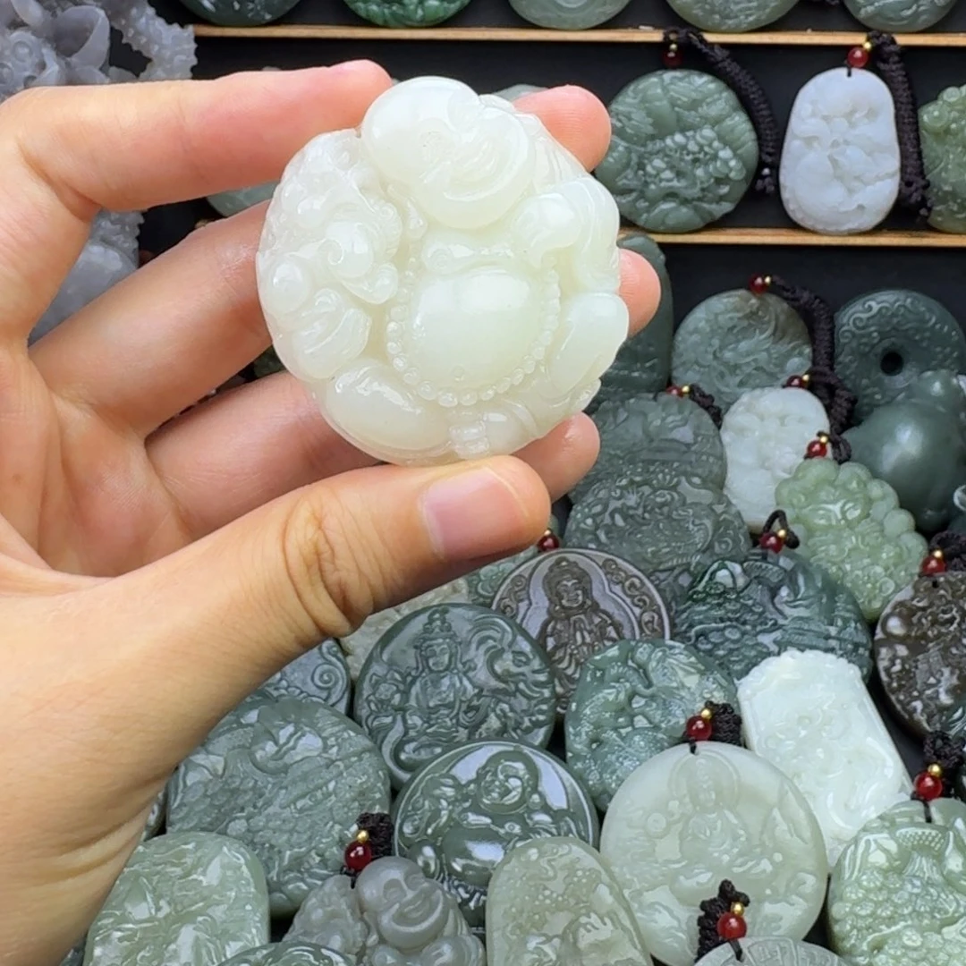 和田玉未镶嵌颈饰