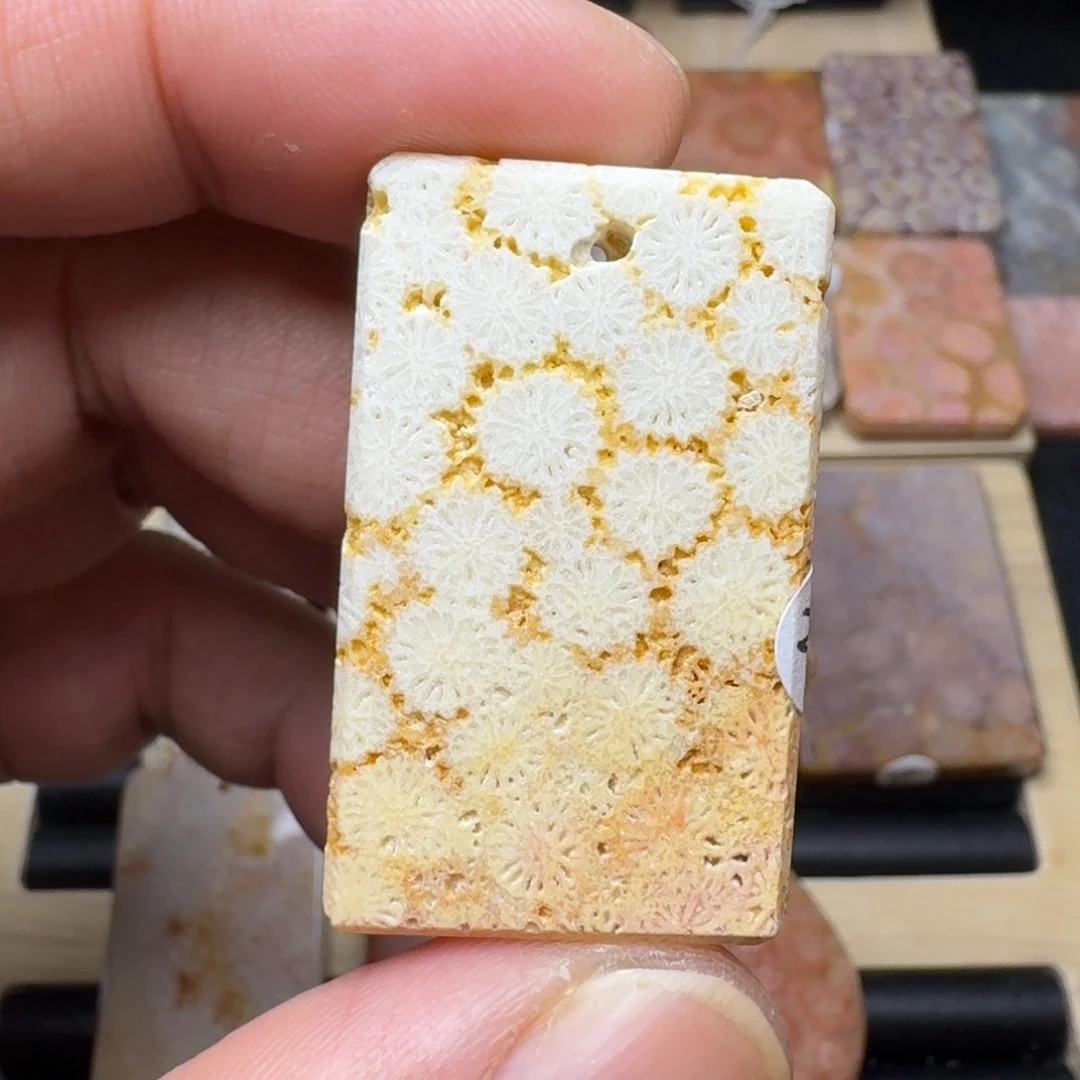 硅化玉未镶嵌纯天然色有机玉石保真色