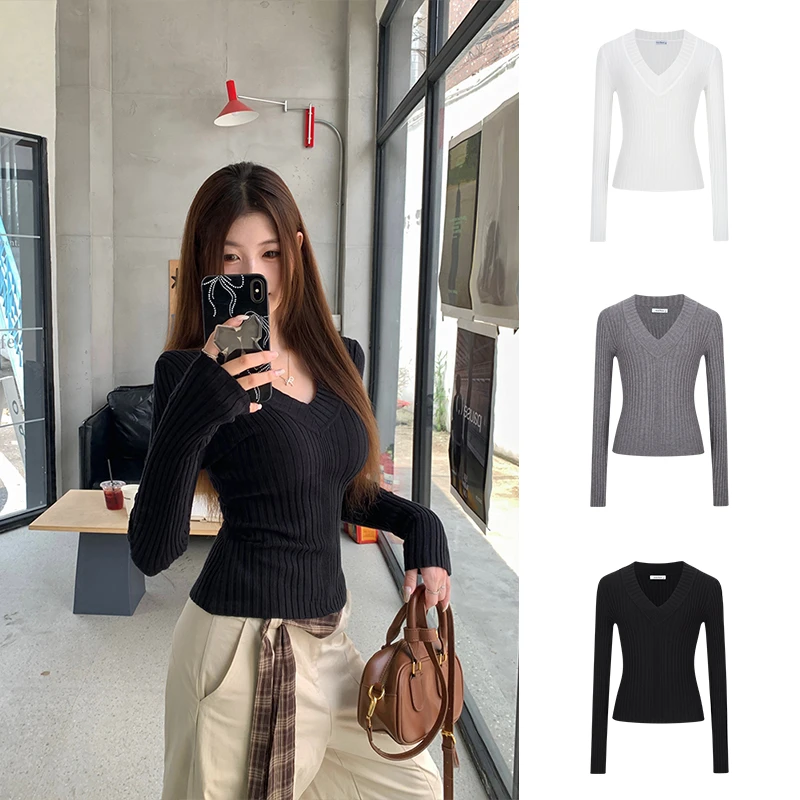 Moses Queen/魔西女王V领坑条针织T恤女秋冬内搭显瘦上衣长袖打底