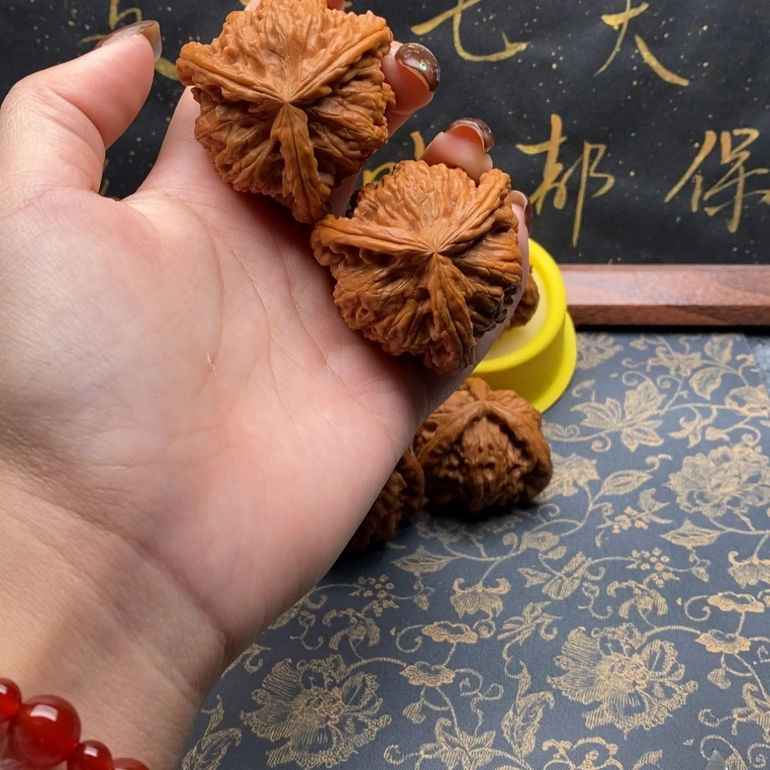 吊坠文玩核桃H****2白狮子