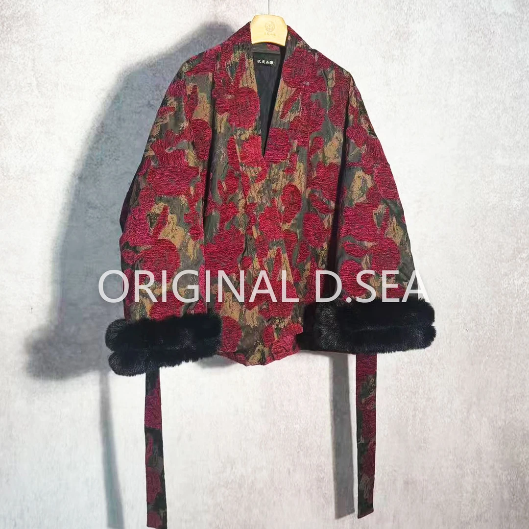 【余岸观墨】玫红色浮雕刺绣雪尼尔棉服阔版抽绳棉服