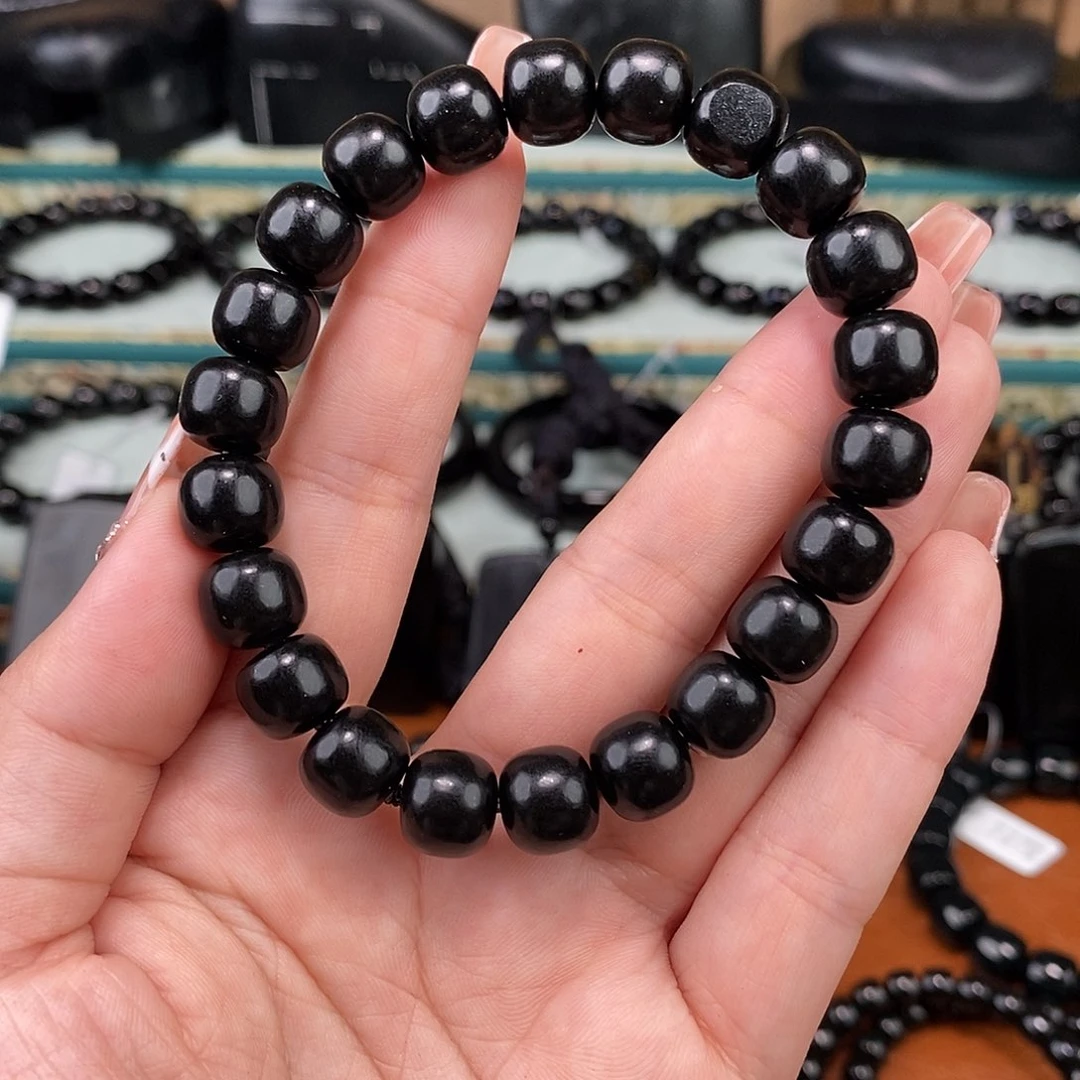 手串未镶嵌和田玉默**！