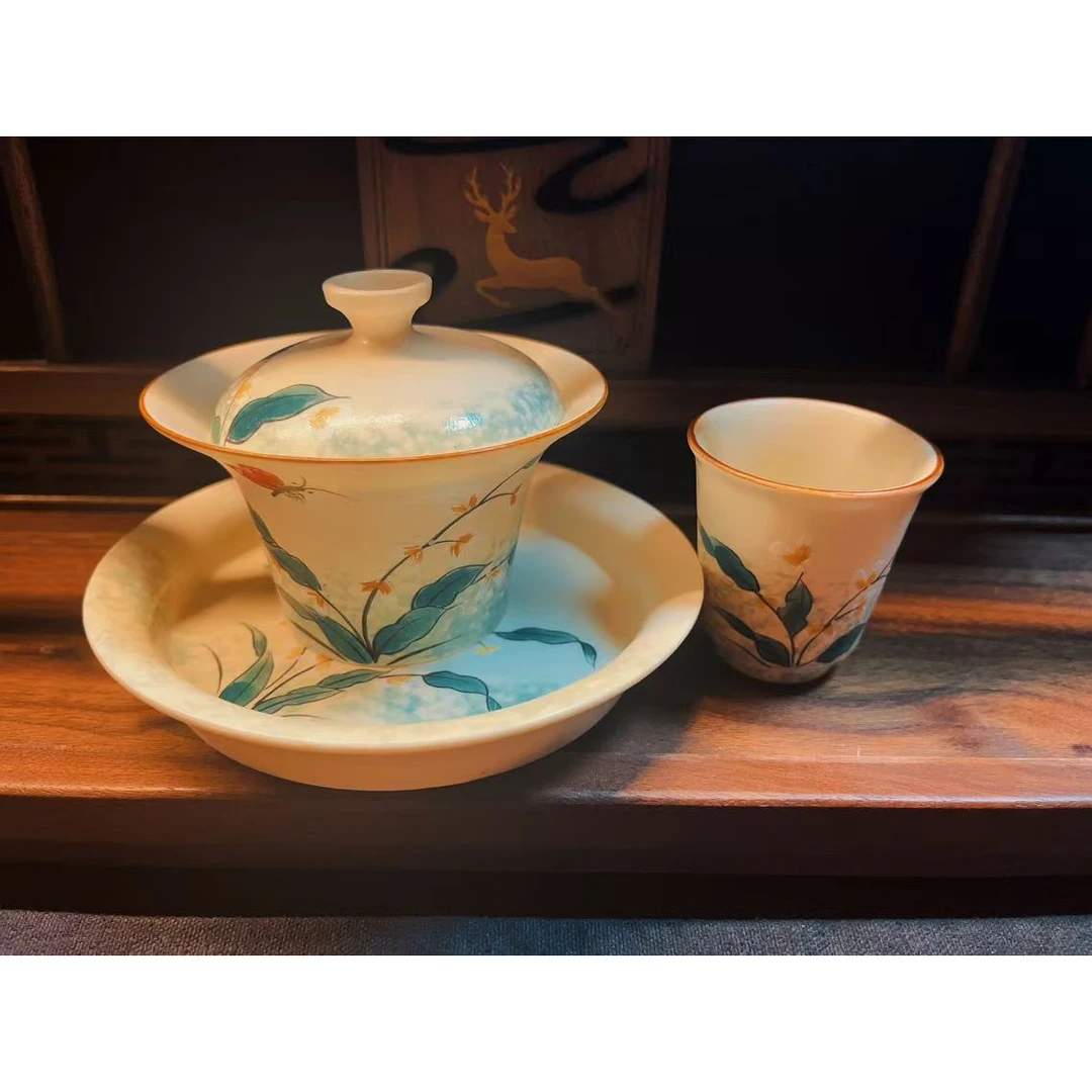 手绘蝶恋花马蹄盖碗套组（盖碗1/壶承1/主人杯1/）