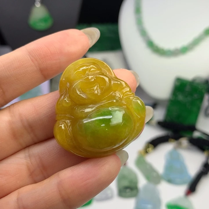 翡翠未镶嵌颈饰源头