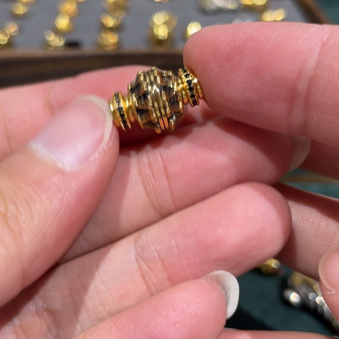 10尺寸梵金古珠轴一套