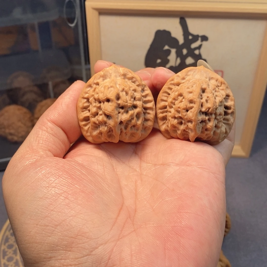 吊坠文玩核桃40尺头水儿挂月峰佛肚