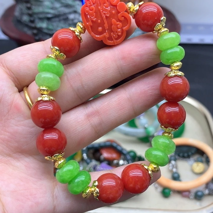 玛瑙/玉髓颈饰合金吊坠