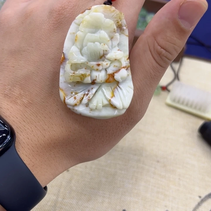 岫玉颈饰未镶嵌吊坠