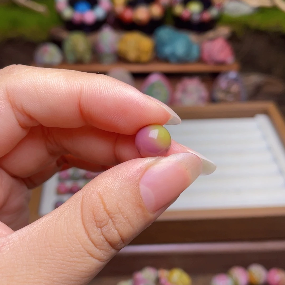 伟***爷玛瑙/玉髓未镶嵌珠宝半成品盐源玛瑙西瓜
