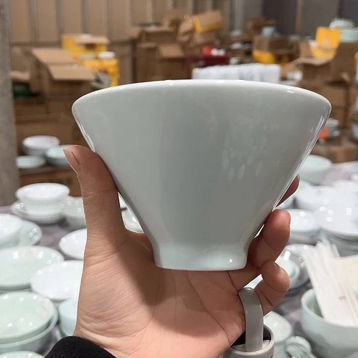 瓷片青瓷五英寸斗笠米饭碗四个微瑕包邮