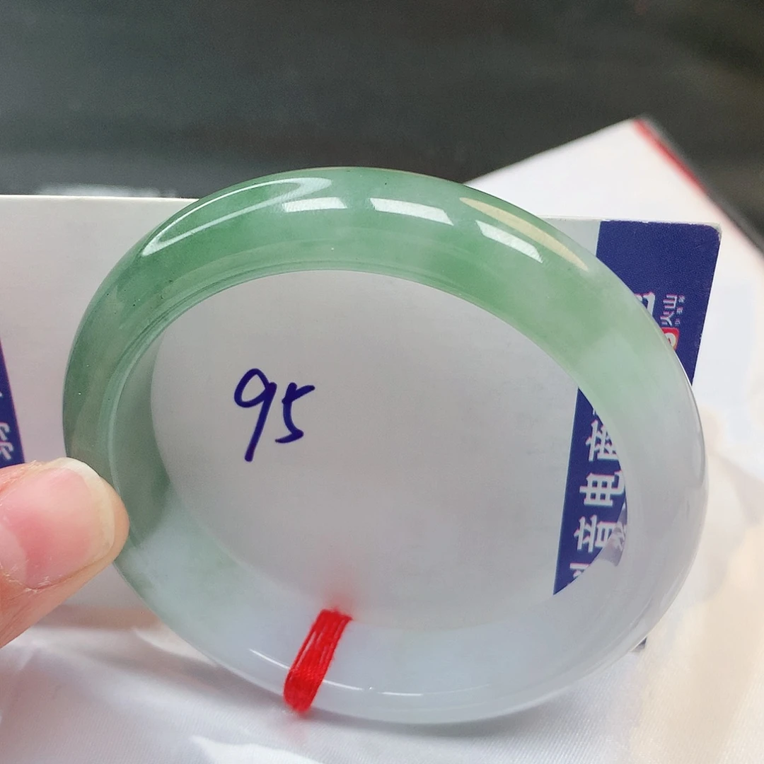 翡翠手镯未镶嵌95号