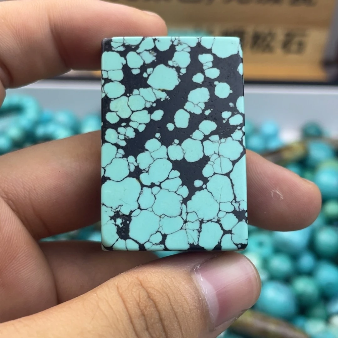 美***）
