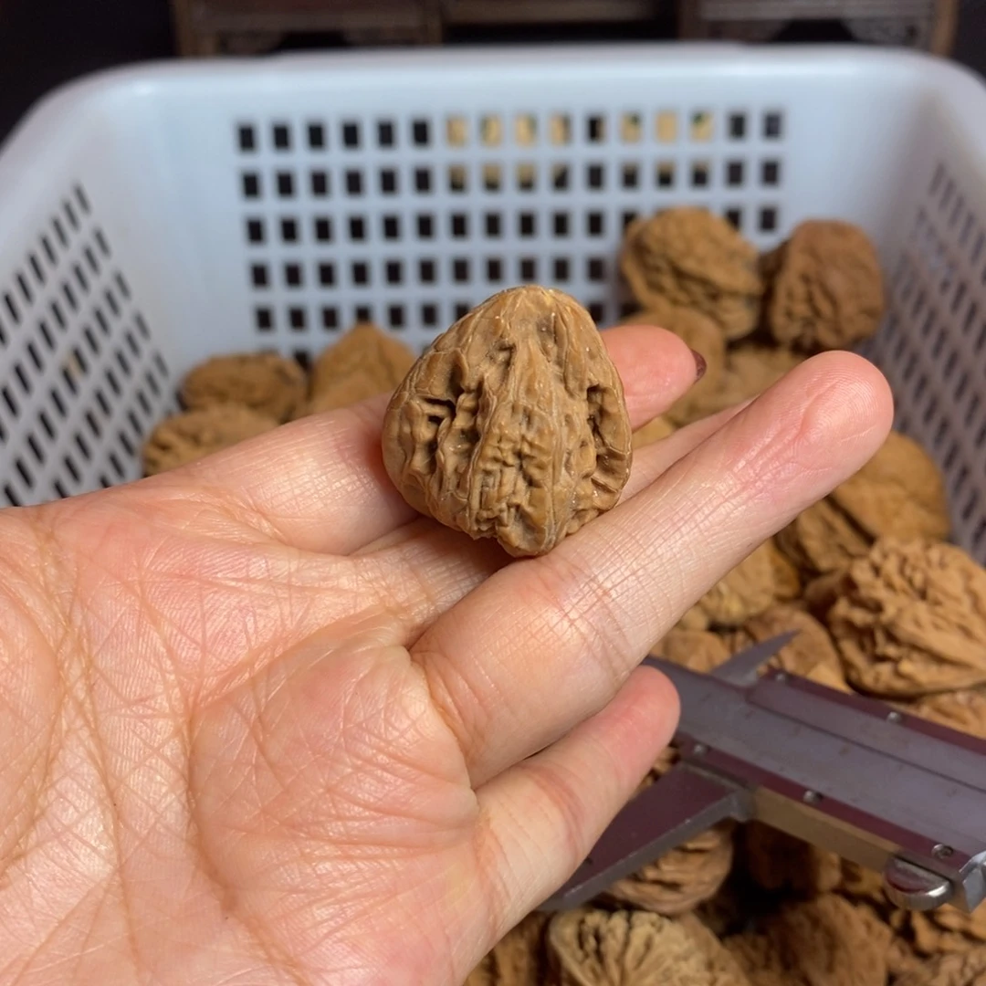 J***c文玩核桃把件文玩