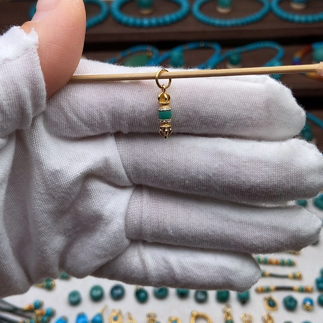 会****绿松石18K金镶嵌绿松石配饰h