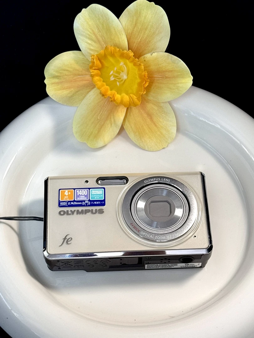 9新 Olympus/奥林巴斯 fe4020 1400万 屏幕有使用痕迹 No退No换