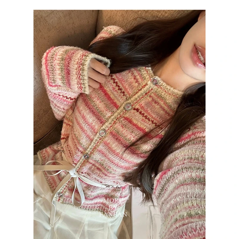 【是你大大钱】26根纱粉羊甜心针织外套显白