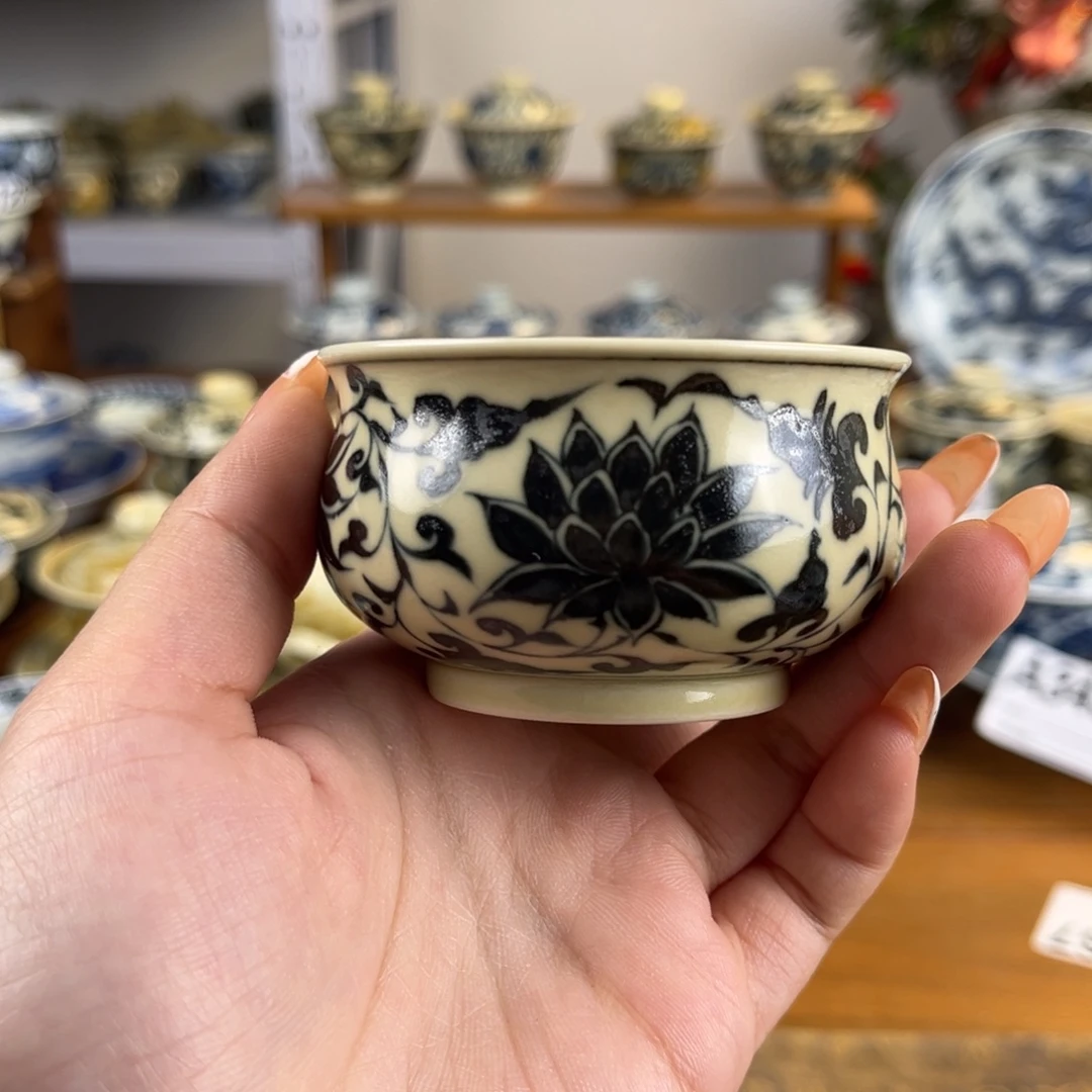 二号釉牡丹炉式杯