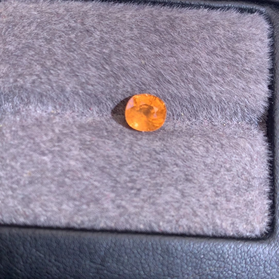 裸石石榴石（芬达石）未镶嵌1.445ct