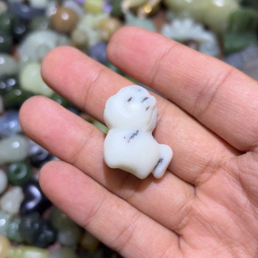 和田玉未镶嵌珠宝半成品