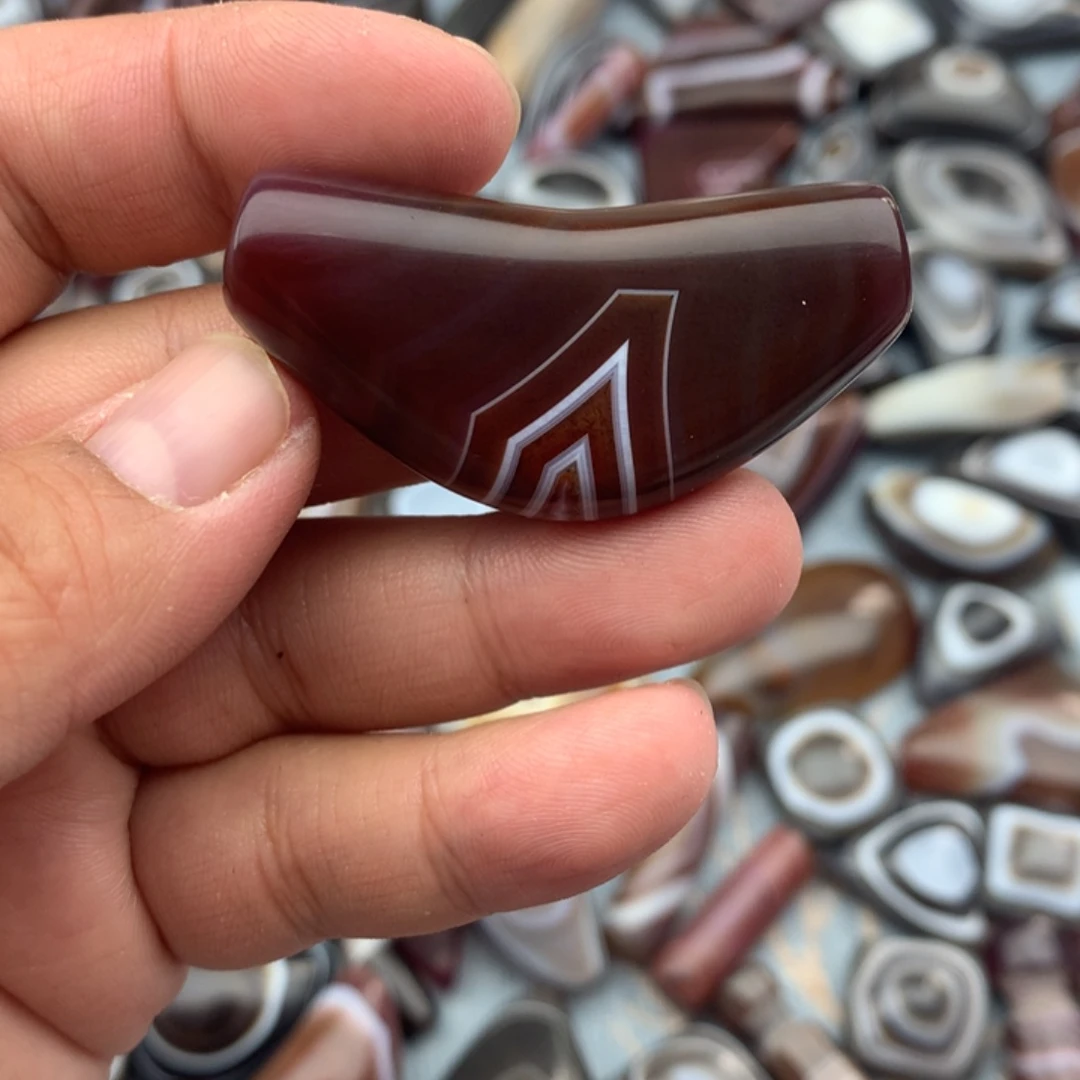 山***观玛瑙/玉髓合金颈饰