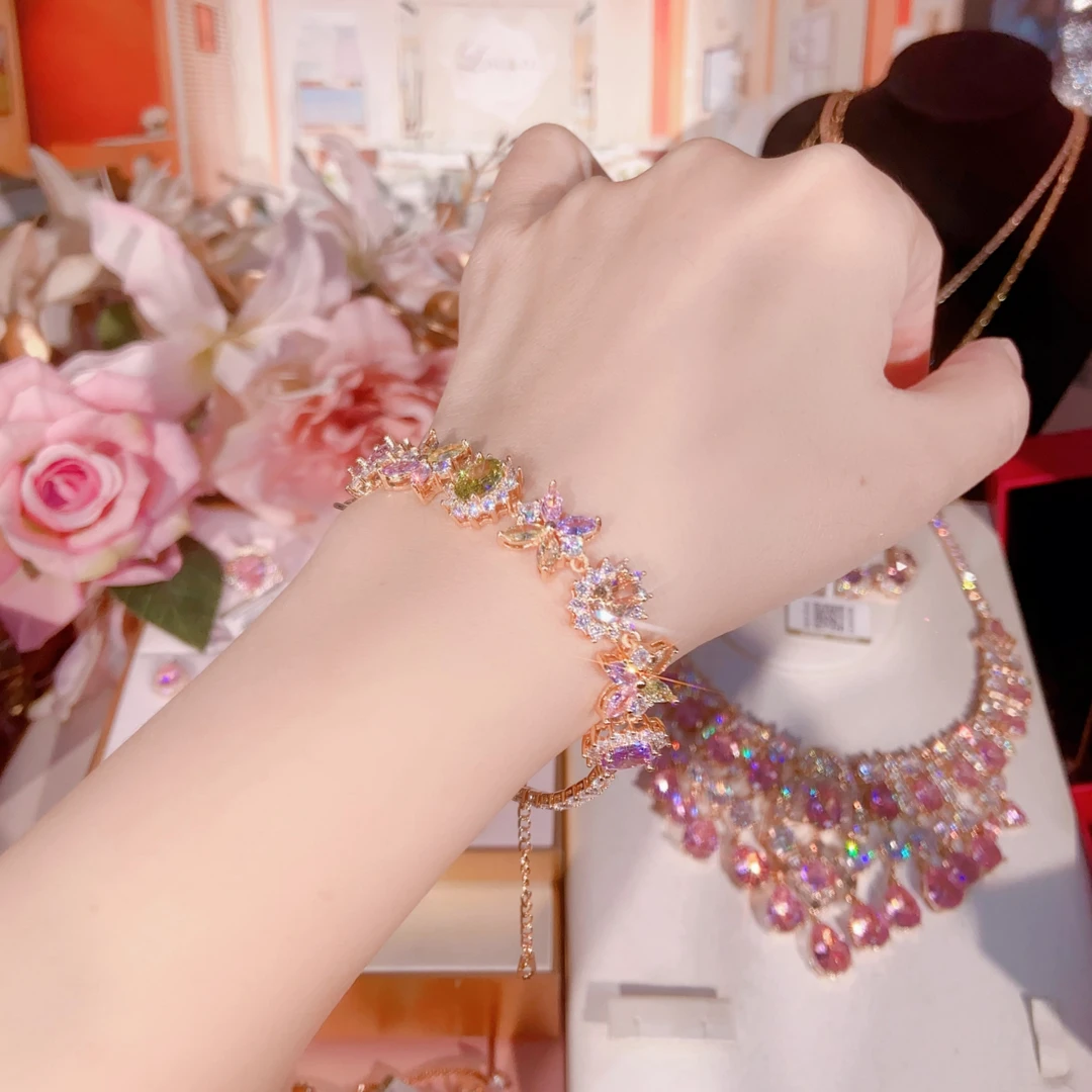 新款【梦娜碧囍手链】香槟金色气质精致豪镶超闪女神百搭甜美设计款