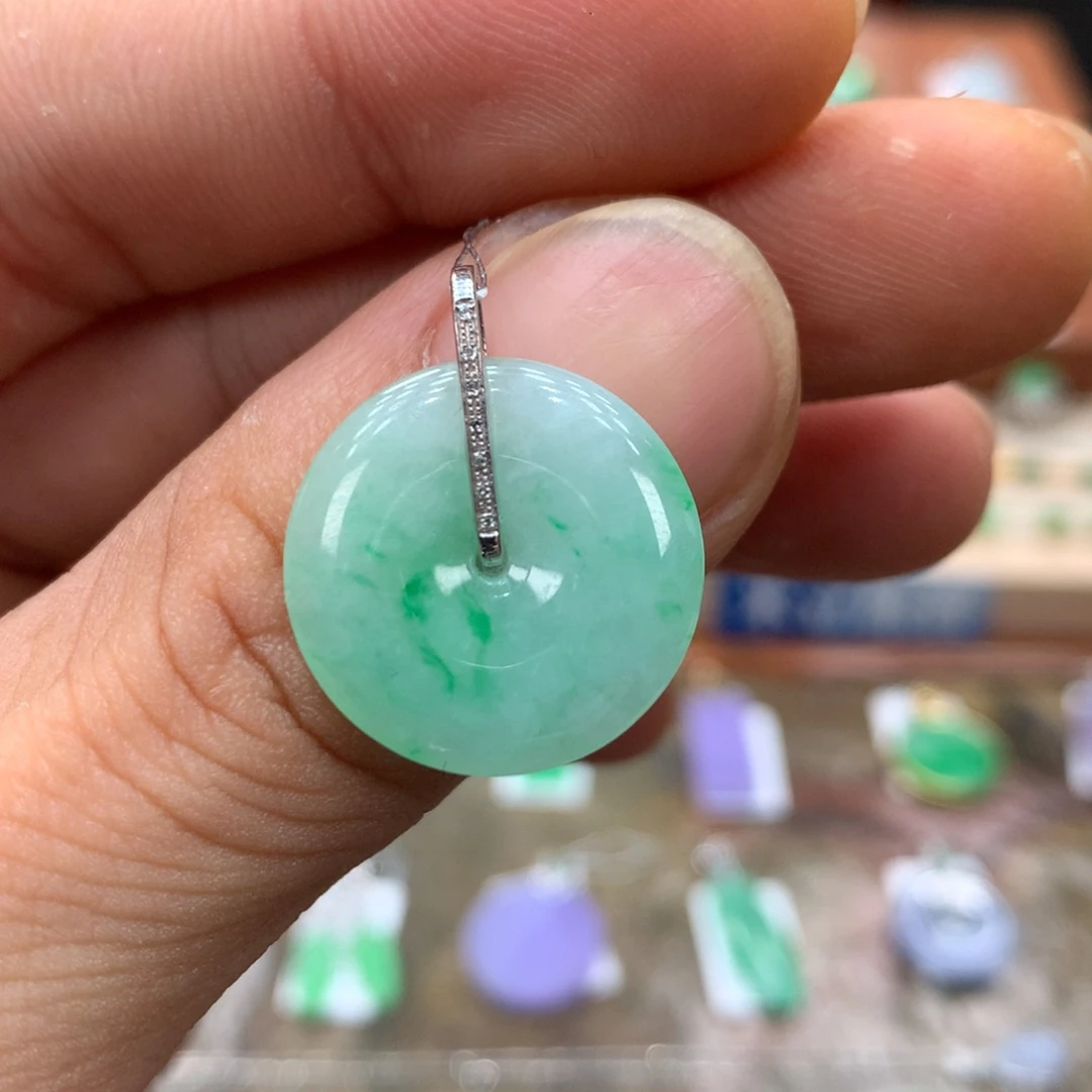 翡翠18K金镶嵌吊坠(不含链)