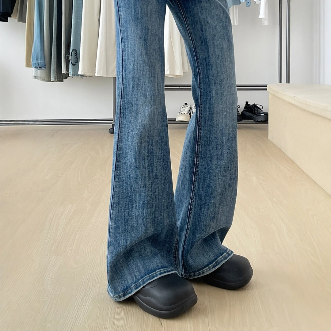 雪千羽蓝色微喇牛仔裤女夏季新款胖mm显瘦遮胯梨形身材弹力喇叭裤