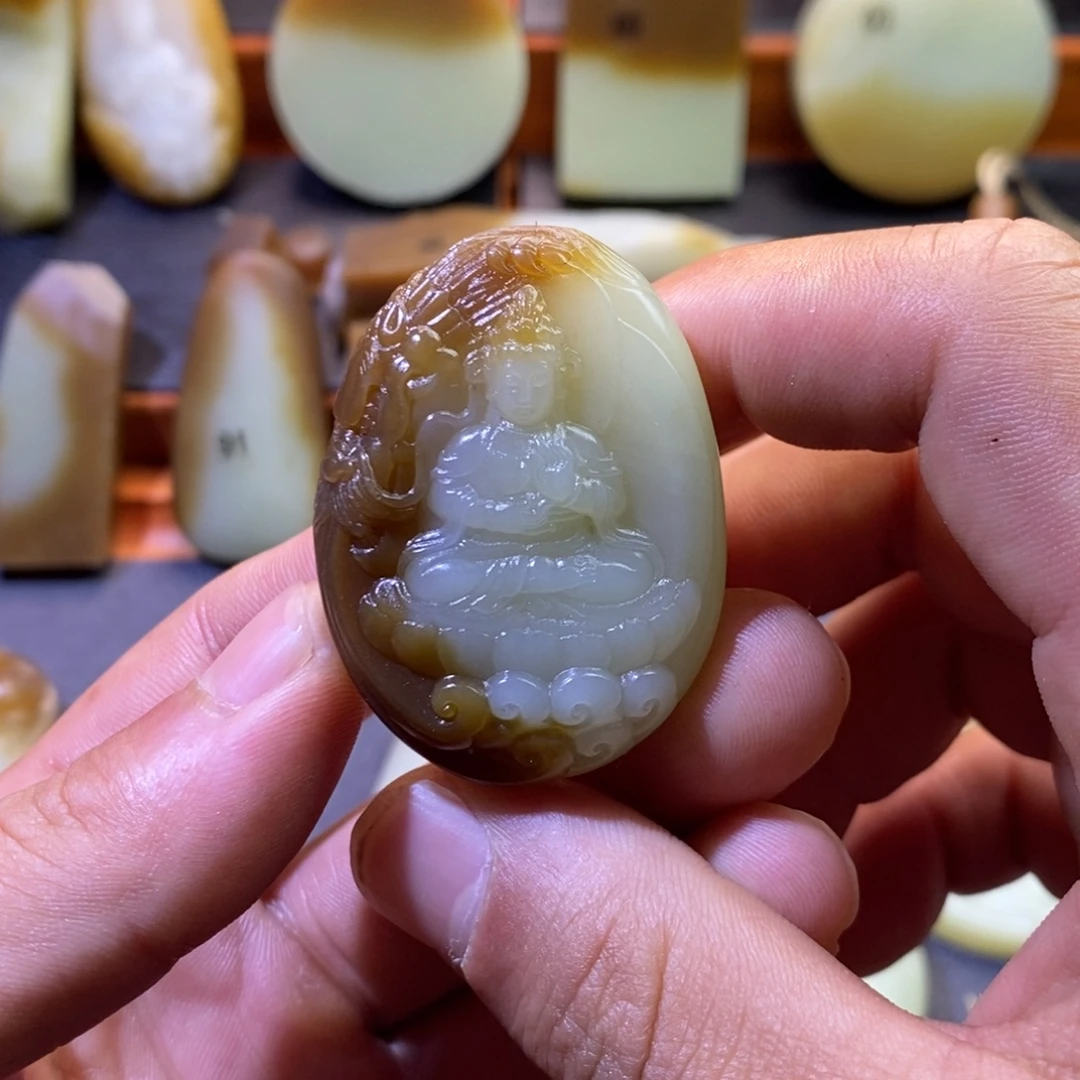 和田玉（糖玉）未镶嵌颈饰