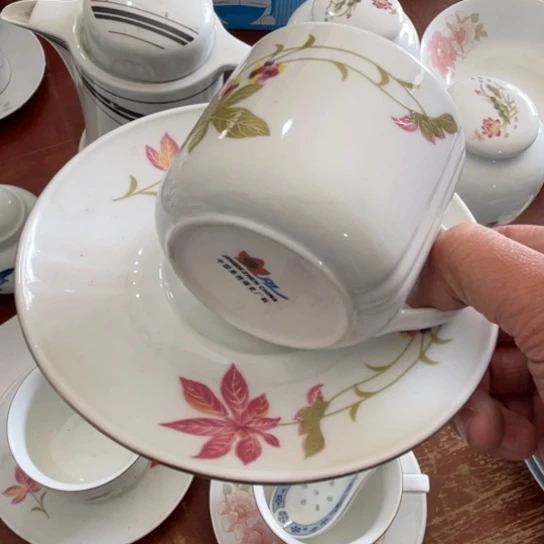 瓷片陶瓷陶瓷红叶