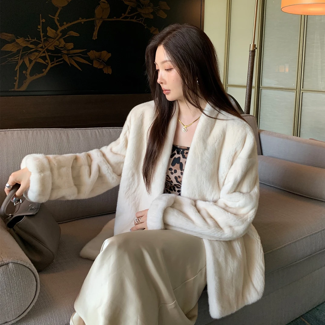 【贝贝】进口天鹅绒貂皮大衣整貂年轻款水貂毛皮草外套女冬季25136