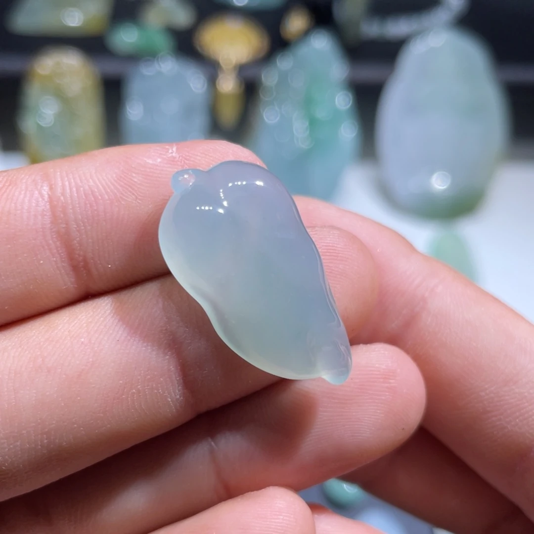 颈饰未镶嵌翡翠随形叶子