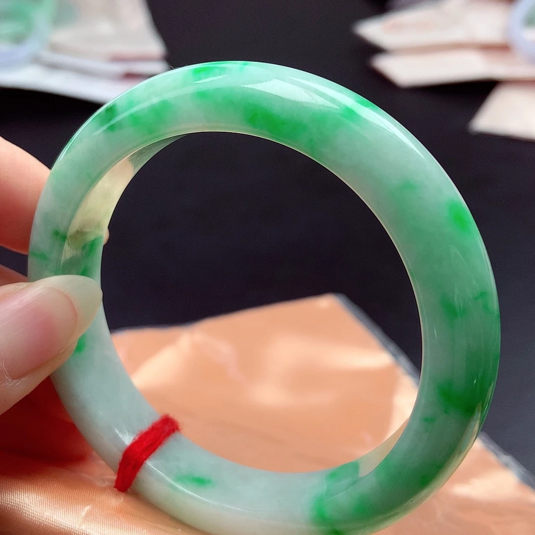 翡翠未镶嵌手镯57圈口