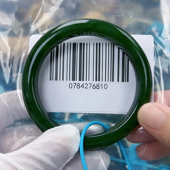 和田玉手镯未镶嵌微瑕60.61