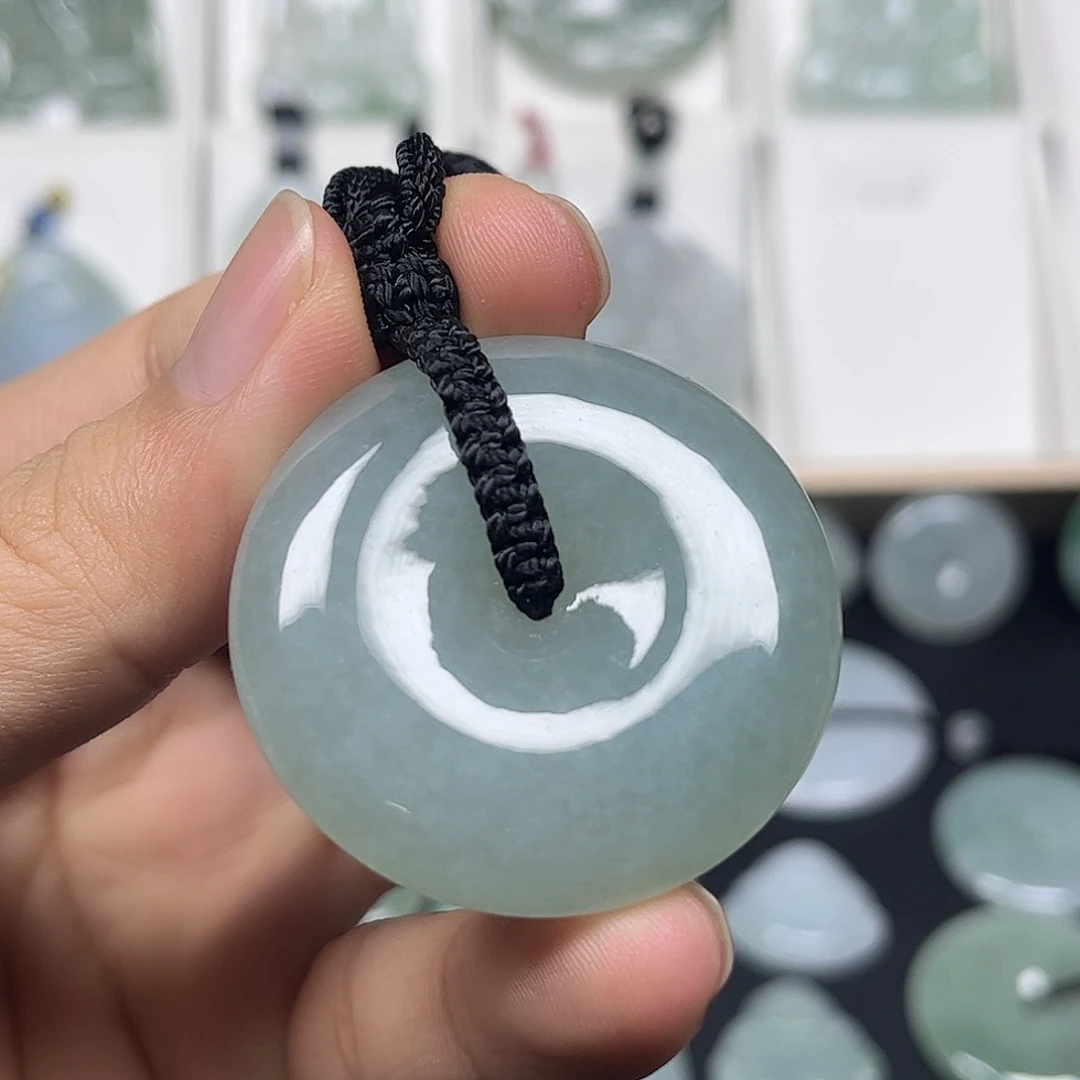 翡翠未镶嵌颈饰缅甸天然翡翠