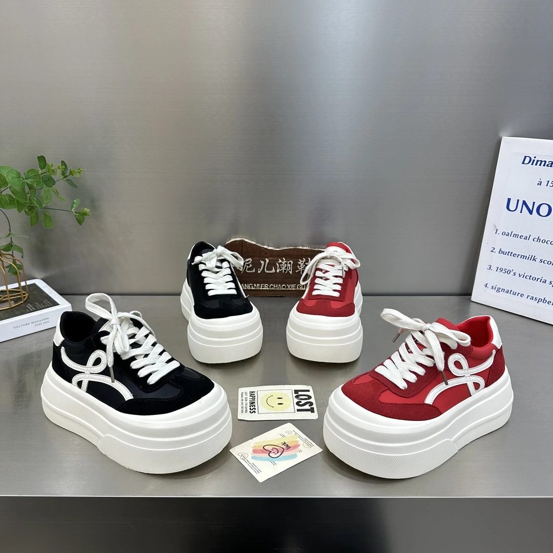 MANGNIER/娃娃头超火百搭红色休闲板鞋圆头厚底系带减龄拼色女鞋