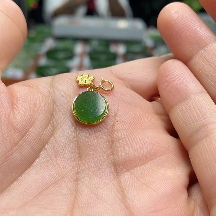 颈饰银S925镶嵌和田玉（碧玉）