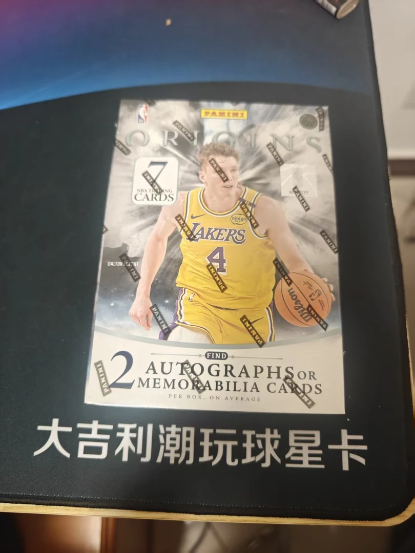 首藏大吉利潮玩PANINI起源球星卡潮流卡牌