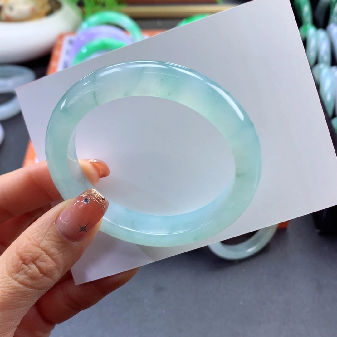 翡翠手镯未镶嵌60号