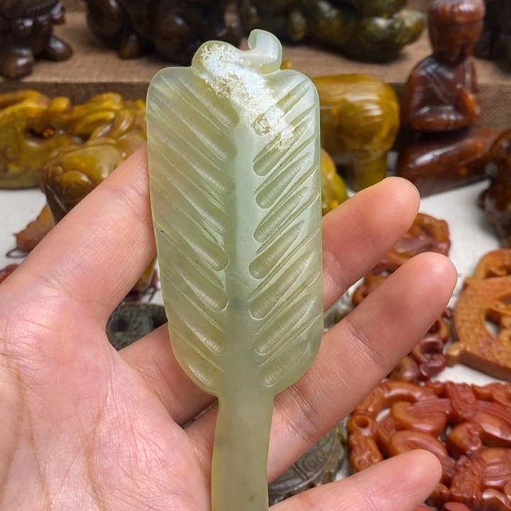 蛇纹石玉未镶嵌颈饰37