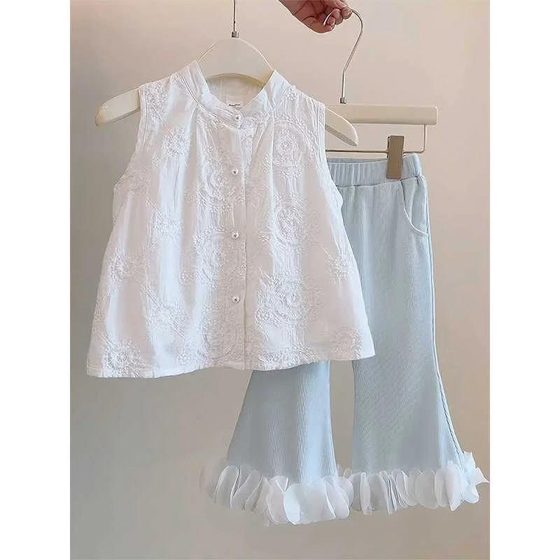 女童夏装韩版时髦套装2025儿童新款洋气绣花上衣花边喇叭裤两件套