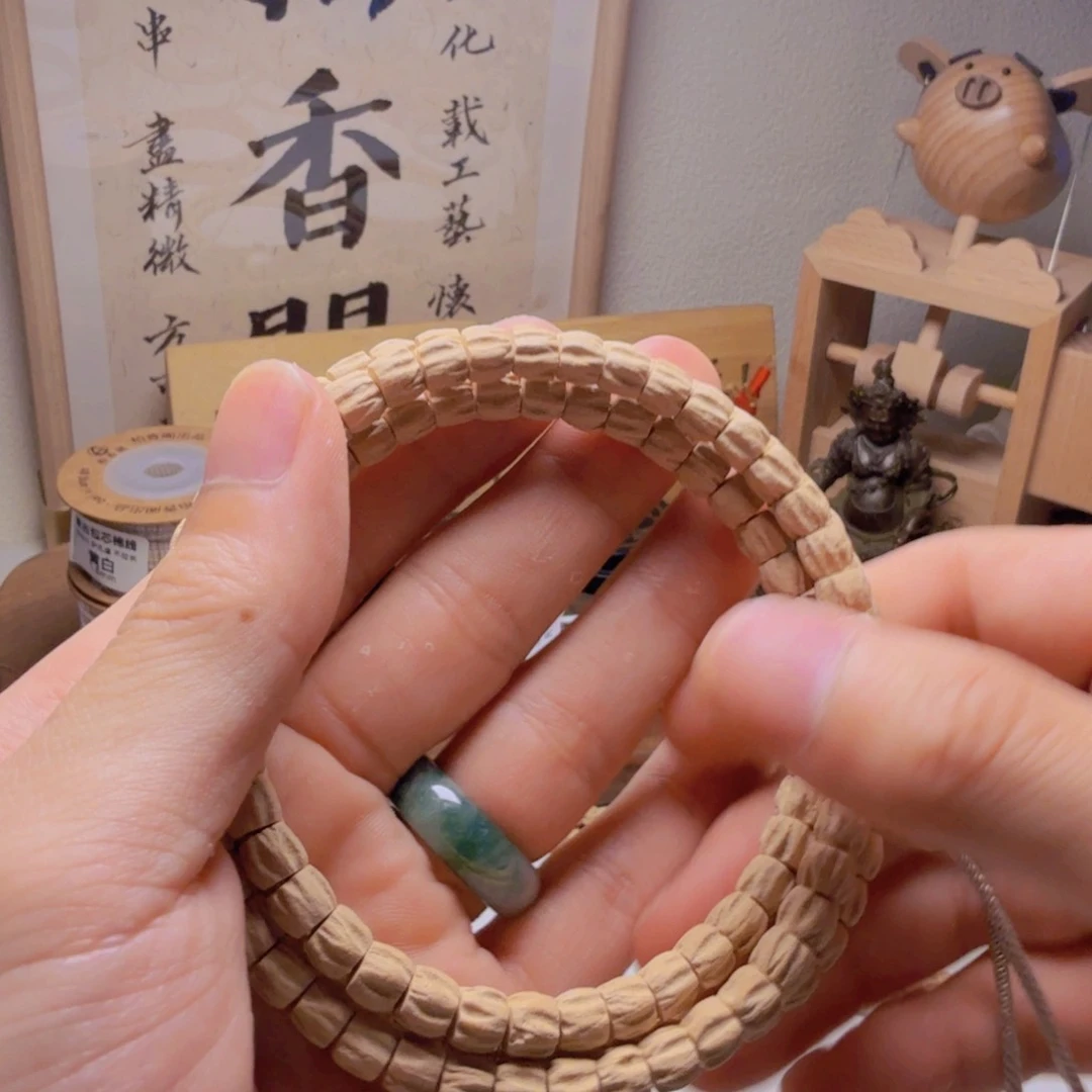 等***花柏香籽/百香籽吊坠