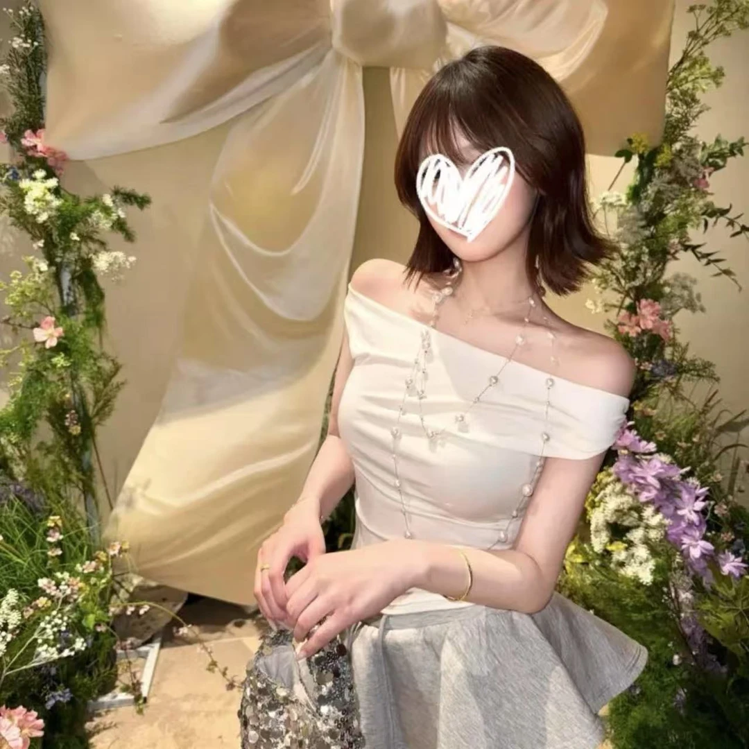 2025夏季新款法式一字肩白色短袖修身辣妹短款露肩女上衣潮