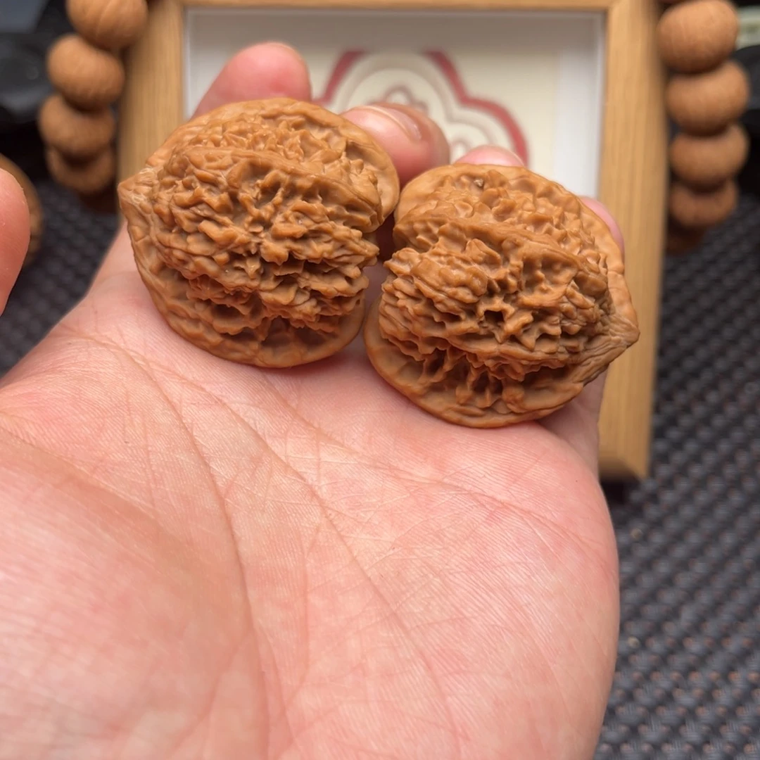 吊坠文玩核桃?***玉满天星39全品