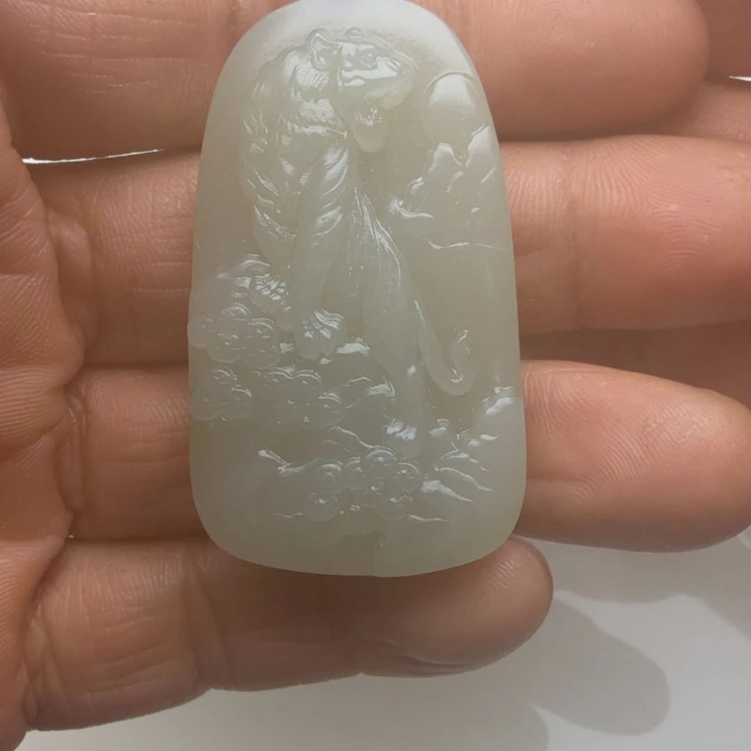 和田玉颈饰未镶嵌一**水