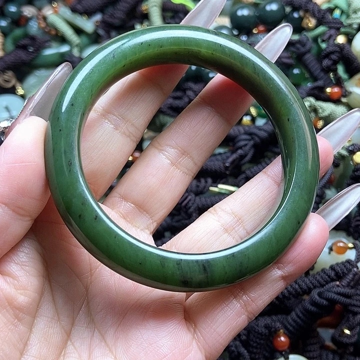 和田玉颈饰未镶嵌57