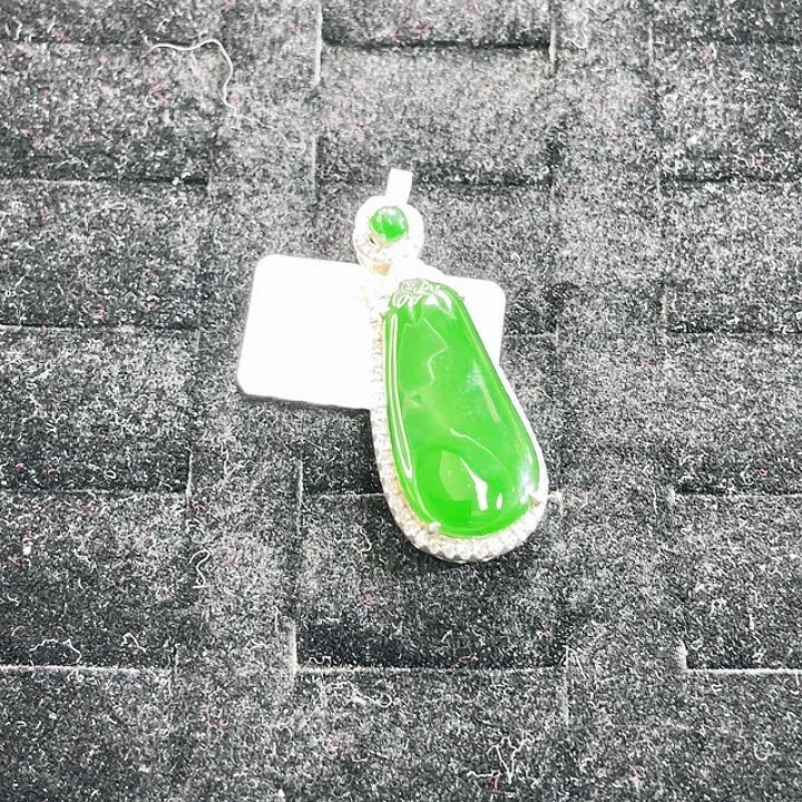 翡翠未镶嵌颈饰07