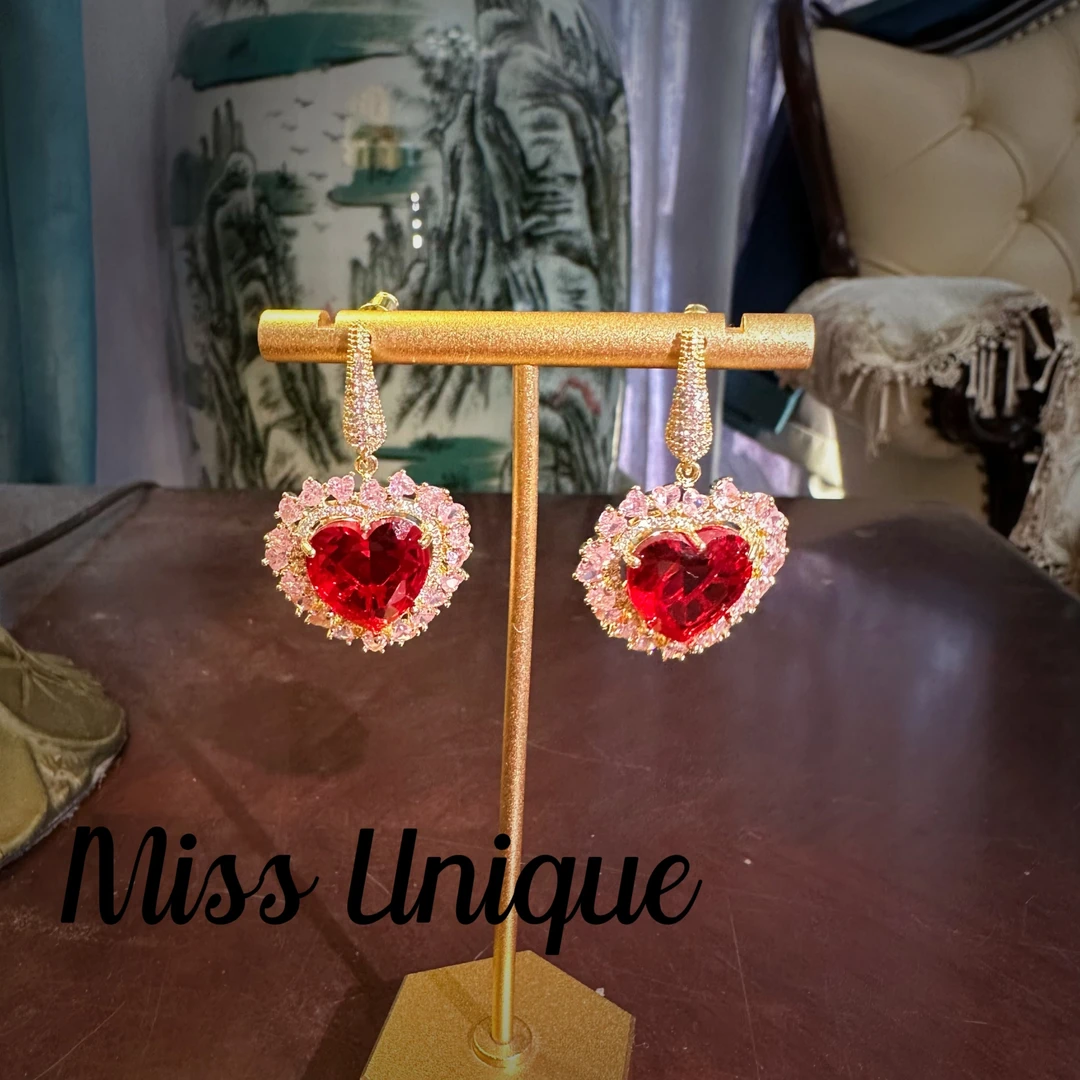 B1704金底红粉爱心耳环WW