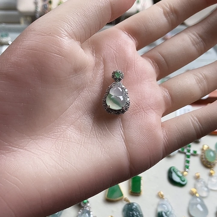 翡翠银S925镶嵌颈饰