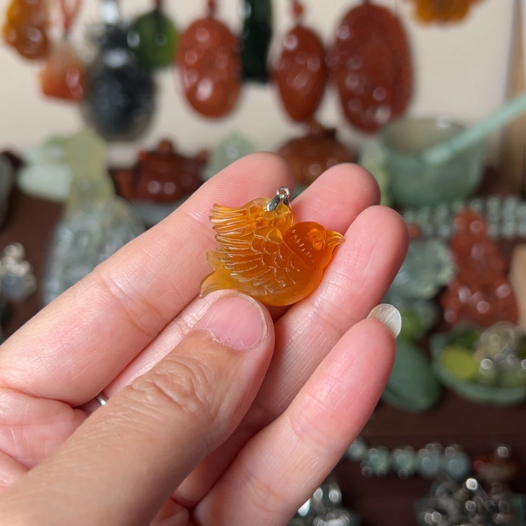 蛇纹石玉吊坠(不含链)未镶嵌