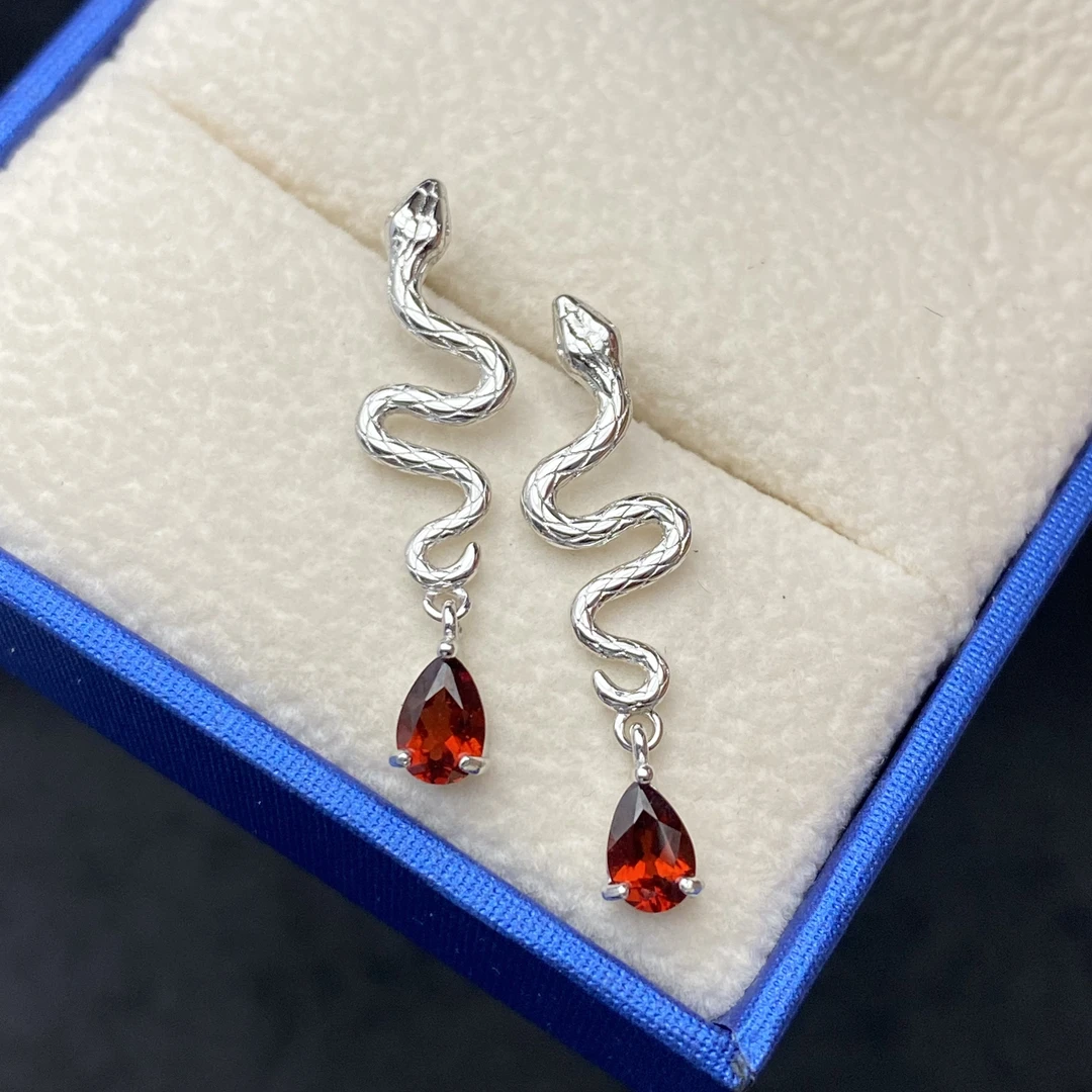 蛇耳饰天然石榴石耳钉通体S925银轻奢创意个性设计时尚百搭